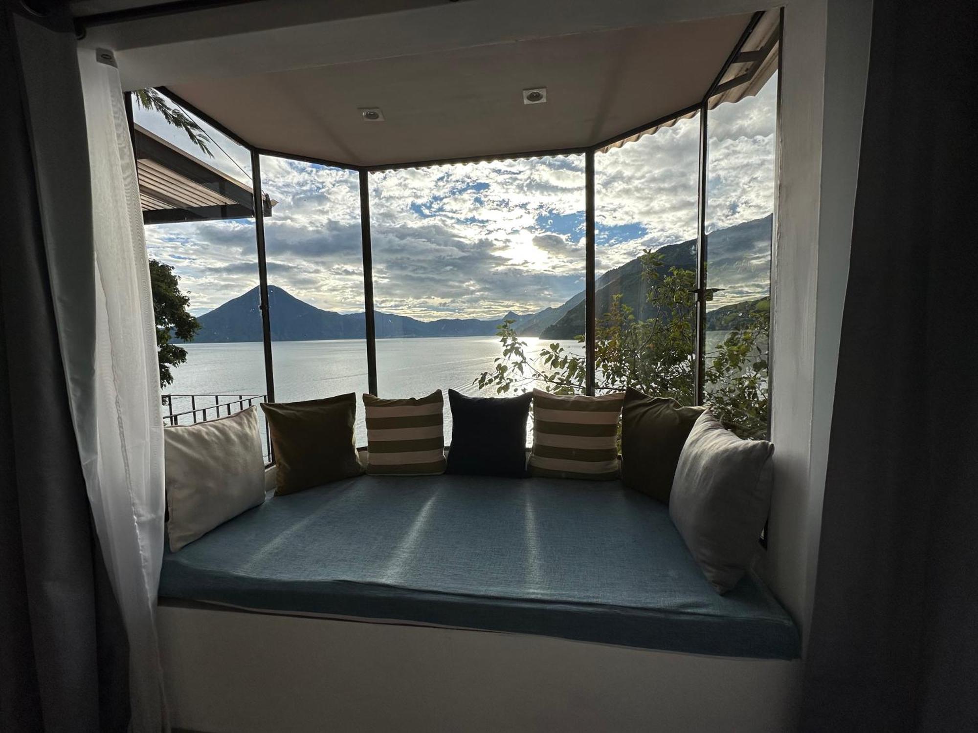 Atitlan Sunset Lodge Santa Cruz La Laguna Exterior foto