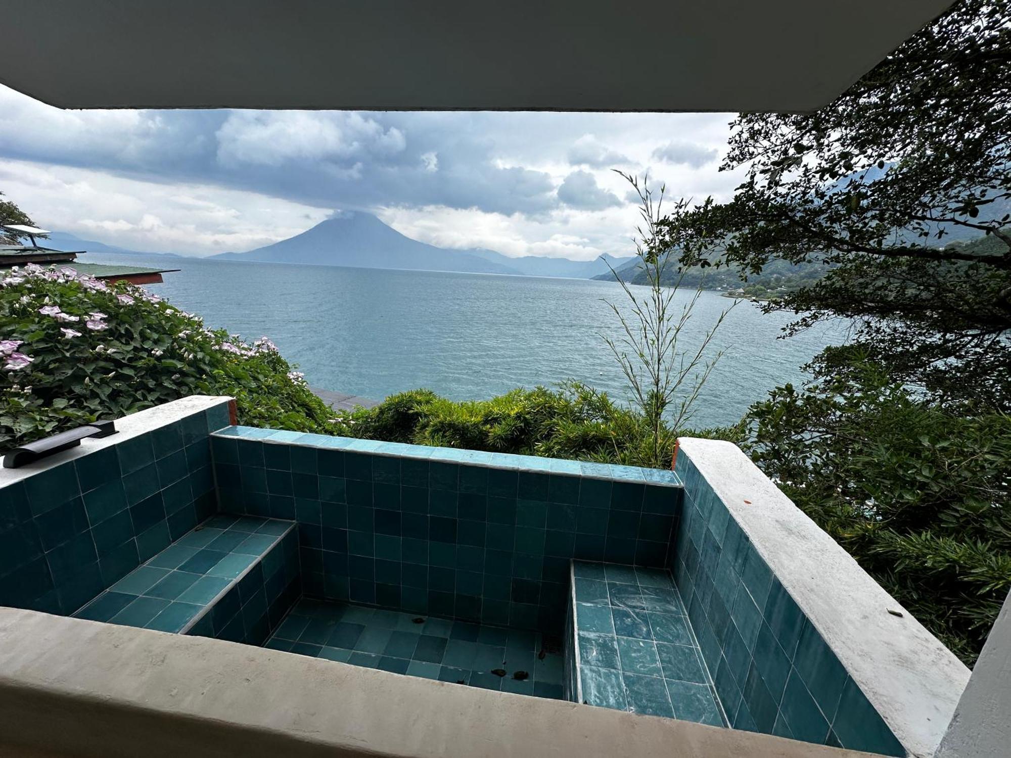 Atitlan Sunset Lodge Santa Cruz La Laguna Exterior foto