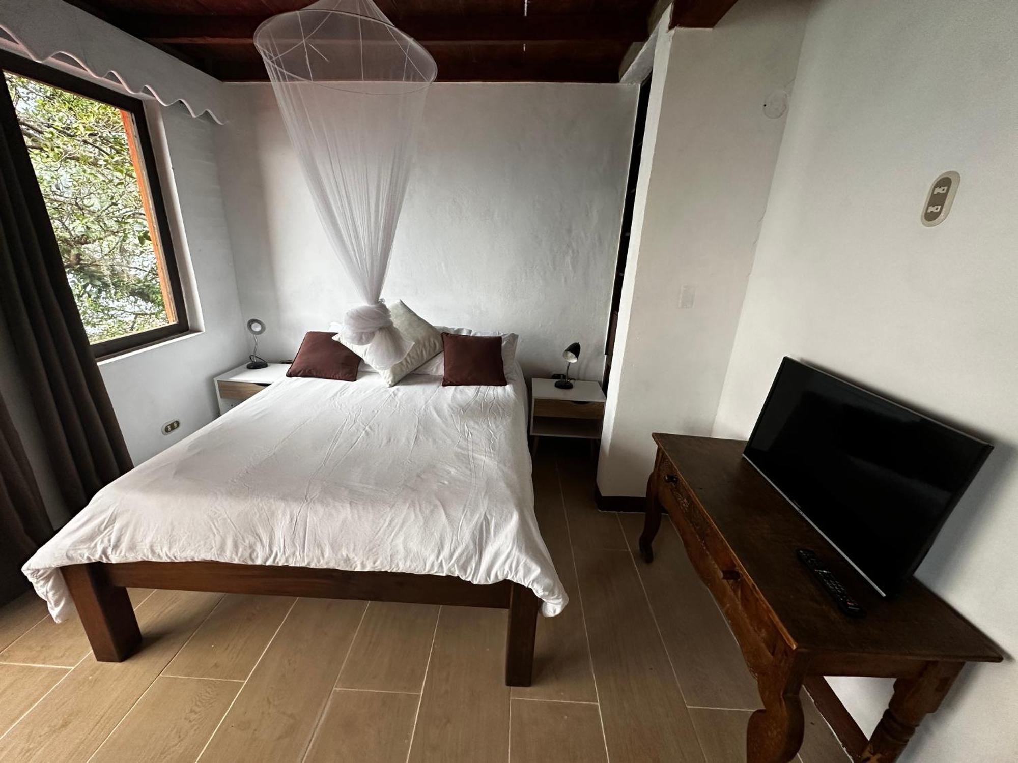 Atitlan Sunset Lodge Santa Cruz La Laguna Exterior foto