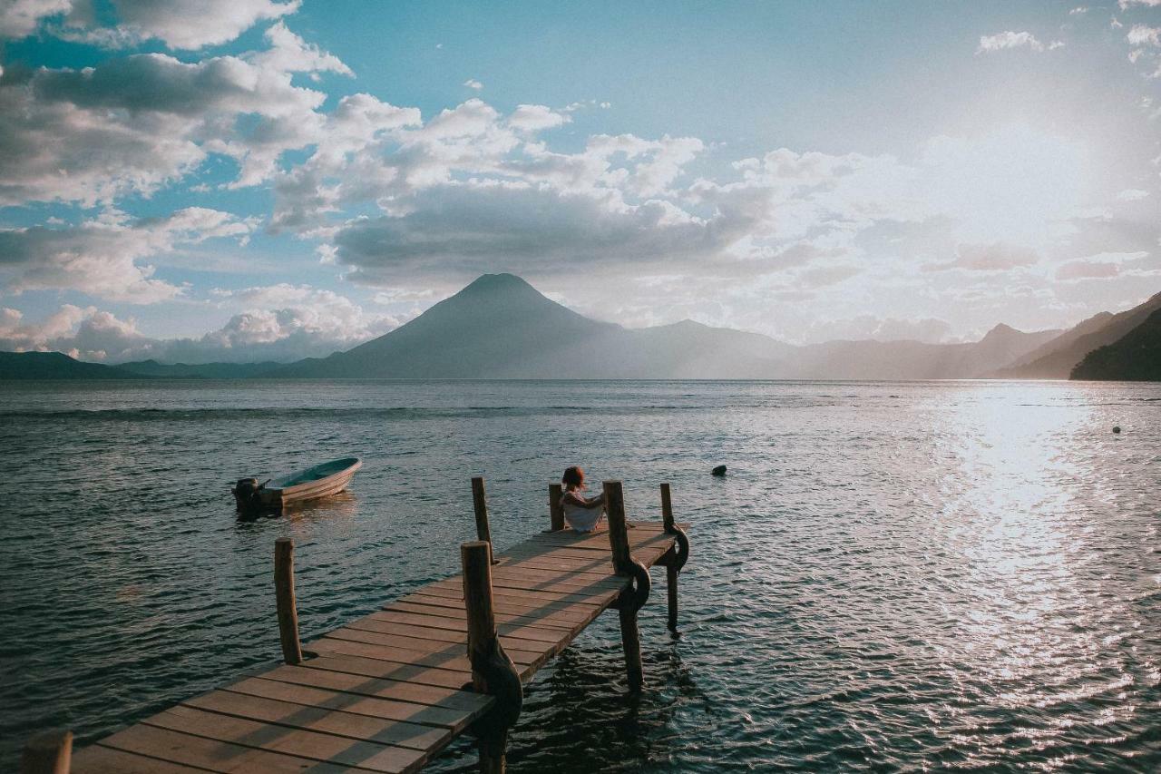 Atitlan Sunset Lodge Santa Cruz La Laguna Exterior foto